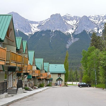 Banff Woods Lodge Canmore Exterior foto